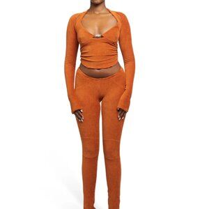 SIGNATURE SET IN FLAMING TANGERINE